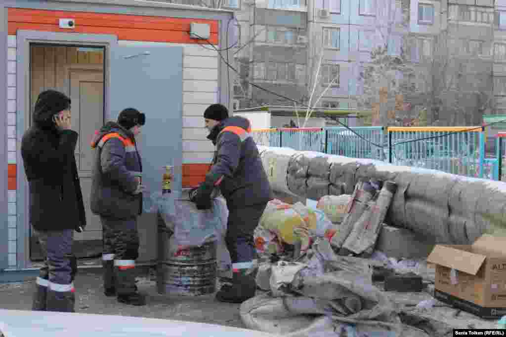 Қала халқының жылусыз, кейбірінің тіпті жарықсыз әрі сусыз отырғанына екі аптаға жуық уақыт өткенде, Сыбайлас жемқорлықпен күрес агенттігінің превенция қызметінің жетекшісі Саян Ахметжанов бұл апат жемқорлық салдары болуы мүмкін дегенді айтты.