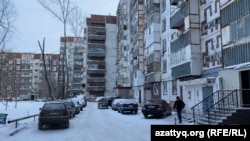 Ғимараттың ішкі желісінде жиі болатын апат салдарынан Сәтбаев көшесіндегі тұрғын үйлер өзгелермен салыстырғанда қатты зардап шекті.