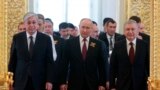 Қасым-Жомарт Тоқаев, Владимир Путин және Шавкат Мирзияев Мәскеуге Жеңіс күнін атап өтуге барған сәт. 9 мамыр, 2023 жыл.