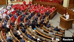 Украина парламентінің сессиясы. Киев, 13 қараша 2013 жыл.